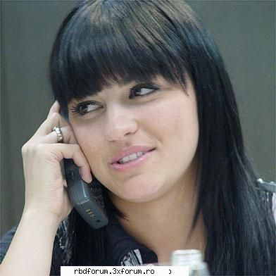 poze - nu`i asa ca e zoper momoasa???:) - Maite