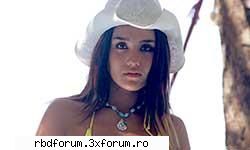 :zzz: punetzi poze cu dulce maria
