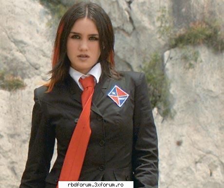 :hi: punetzi poze cu dulce maria