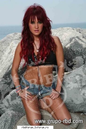 si ink una... punetzi poze cu dulce maria